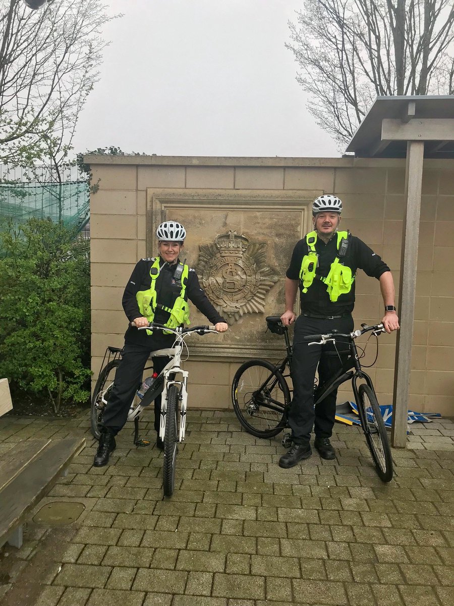 TVP_ChiltSBucks's tweet photo. Your local Neighborhood Police Sergeants are currently on cycle patrol in the #Taplow area and will be covering many miles within our LPA today #C6801 https://t.co/Fh3FDO80du