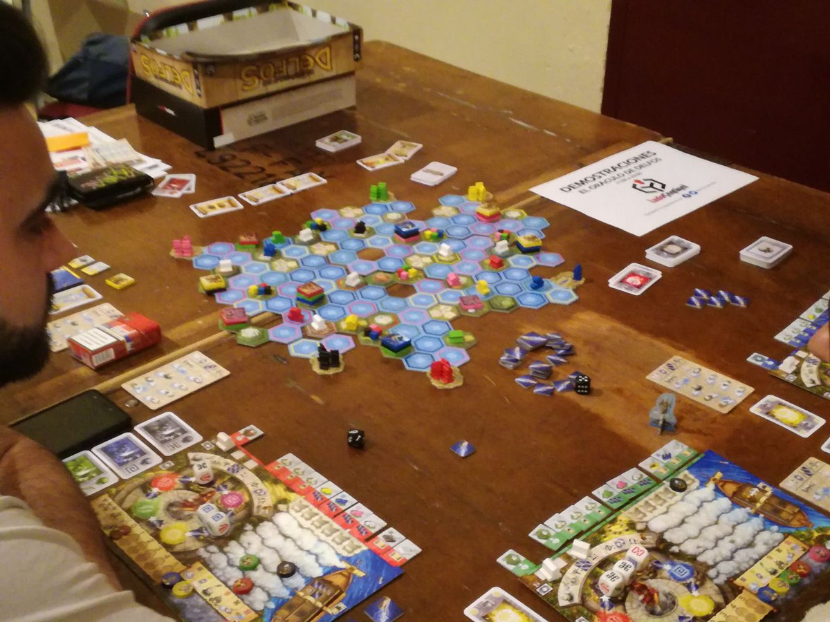 Unas divertidas pruebas para ganarse el favor del dios Zeus en #Oráculodedelfos de <a href="/LudoSentinel/">LudoSentinel</a> en nuestras jornadas #IXJornadasQJ