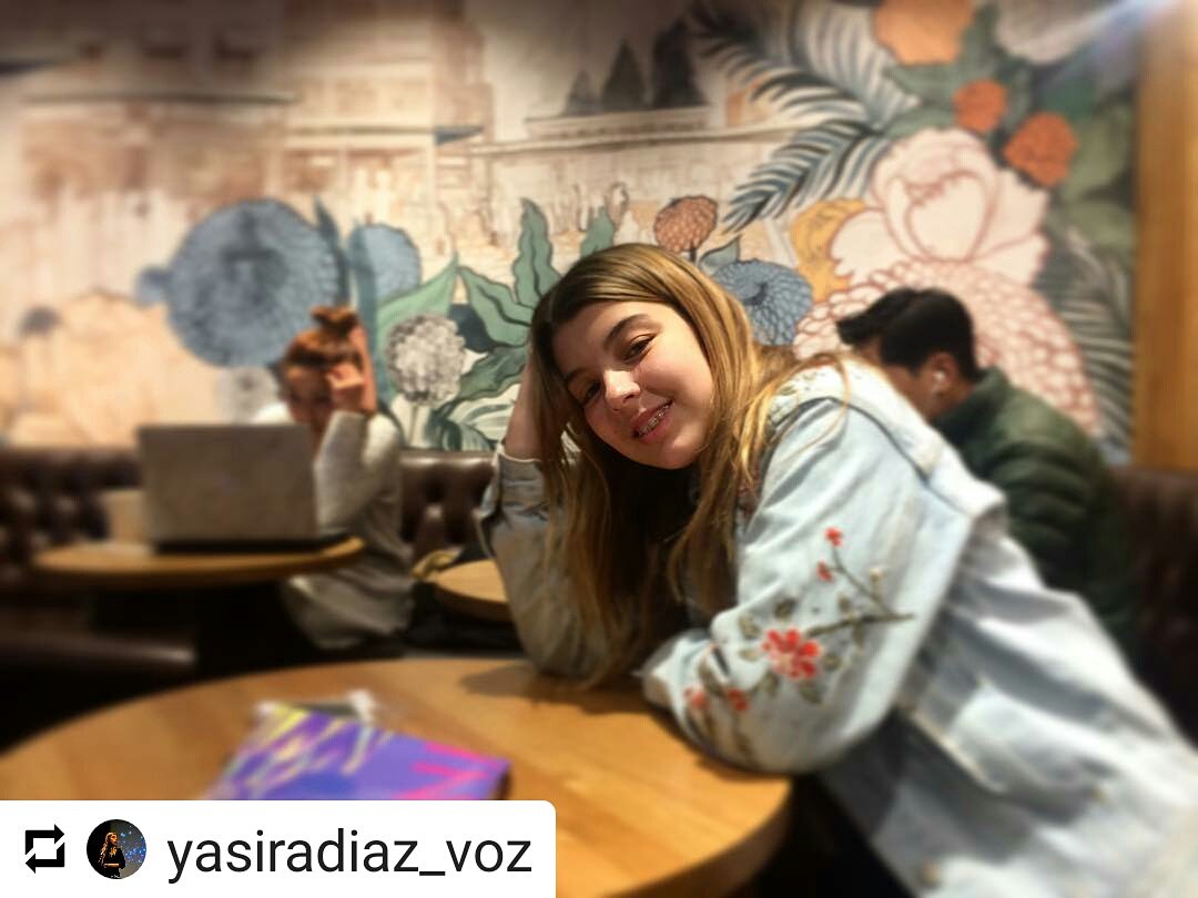 #Repost @yasiradiaz_voz
•  •  •
Reivindico el espejismo de intentar ser uno mismo
