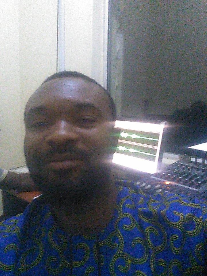 Working on the weekend has become a norm lately. #doingitright