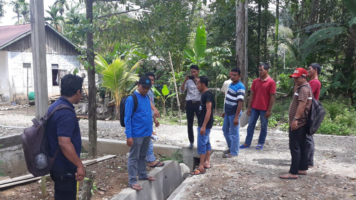 RobbiSoegara's tweet photo. Berdayakan Ekonomi Masyarakat Desa Melalui Program Padat Karya Tunai.
#PadatKaryaTunai
#ProvAceh
#KabAcehBaratDaya
#KecSetia
@jokowi @EkoSandjojo @taufikmadjid71 @fachrilabalado @KN_P3MD @tppindonesia @pendampingdesa_ @P3MD_Aceh https://t.co/MWHF0jUQYX