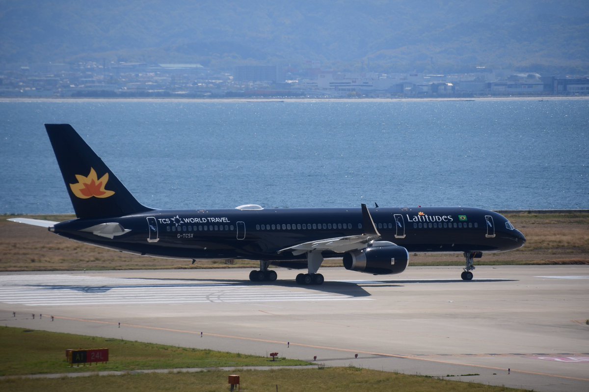 skyview_KIX's tweet photo. 【TAG Aviation】
昨日の強風から一転、快晴に恵まれた#関空展望ホール から世界一周ツアーに出発しました✈︎
・
#tagaviation #gtcsx #b757 
#tscworldtravel 
#kix #skyview https://t.co/abTjvvsGZl