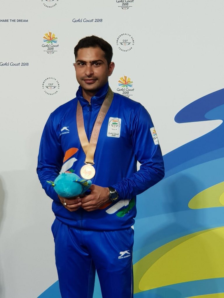 PMOIndia's tweet photo. The promising shooter Ravi Kumar has won the Bronze in the men's 10m Air Rifle event. Every Indian takes pride in his accomplishment. This young shooter has made a rich contribution towards sports: PM @narendramodi #GC2018 https://t.co/UpUs56Wtm6