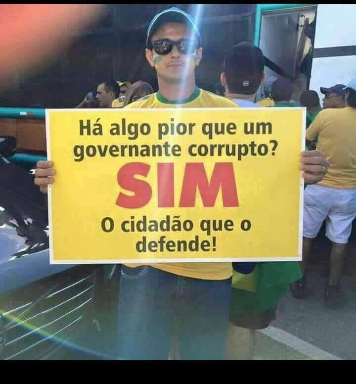 RittaLee_real's tweet photo. 🐭 Existe sim, os #Ratos seguidores do @LulapeloBrasil para a #PrisaoDeLula .🐭
#LulaPreso https://t.co/RLDdaiSVJb