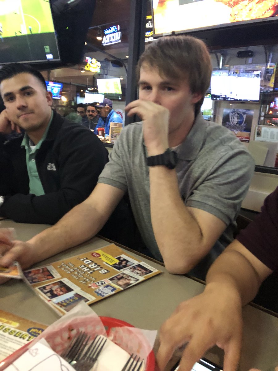 beccanaylee's tweet photo. #pluckers https://t.co/GZaCq5rAV5