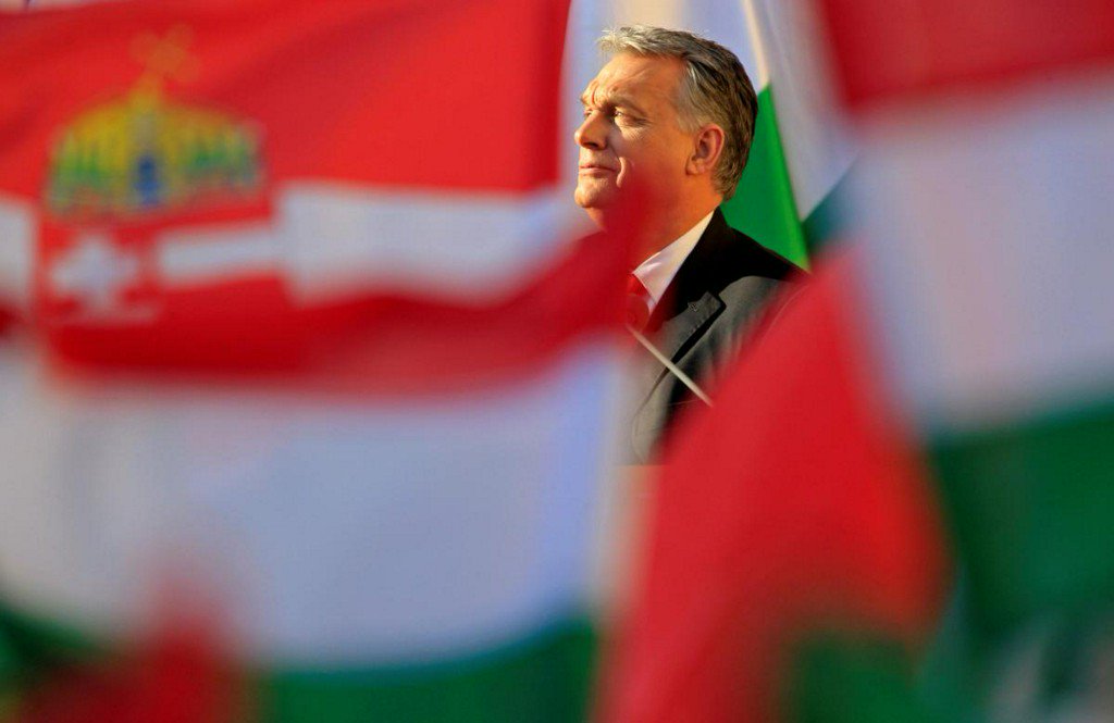 Reuters's tweet photo. Hungarians expected to grant third term to nationalist PM Orban in election https://t.co/YaYBzUy1xQ https://t.co/t3o46x3P4P