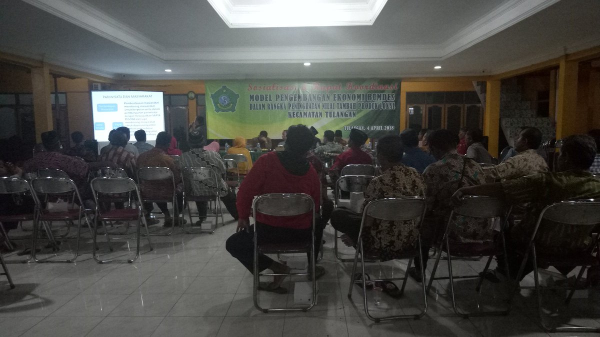 TppKecTulangan's tweet photo. Sosialisasi Padat Karya Tunai Kecamatan Tulangan Tahun 2018

#PadatKaryaTunai2018
#TPPIJatim
#tppdeltasidoarjo
#tppkectulangan

@jokowi
@EkoSandjojo
@taufikmadjid71
@anwsanusi
@fachrilabalado
@DewantoAndry
@P3MDSidoarjoKab @HdReef @ululazmishona https://t.co/4Kst9CaWCX
