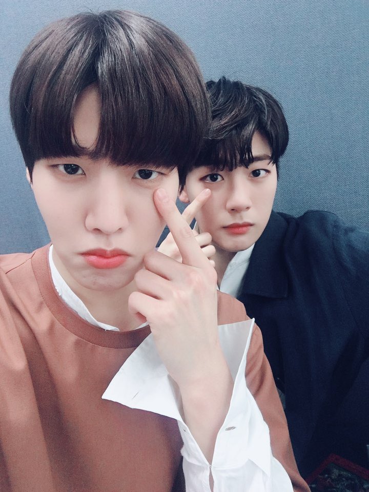 GoldenChild's tweet photo. [#Golden_Child] [#대열] 오늘도 응원 감사합니당~~~!!! 🎁 https://t.co/EyfgdnxppB