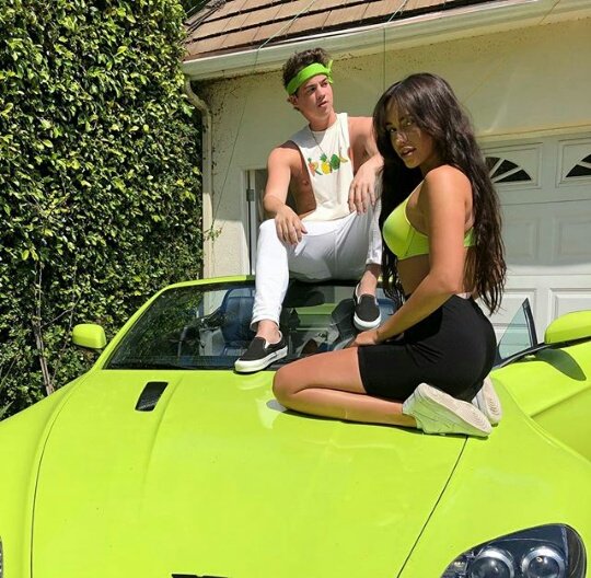 TayTay__RpG's tweet photo. Opa maninha 💚 https://t.co/tVN6Ca01fC