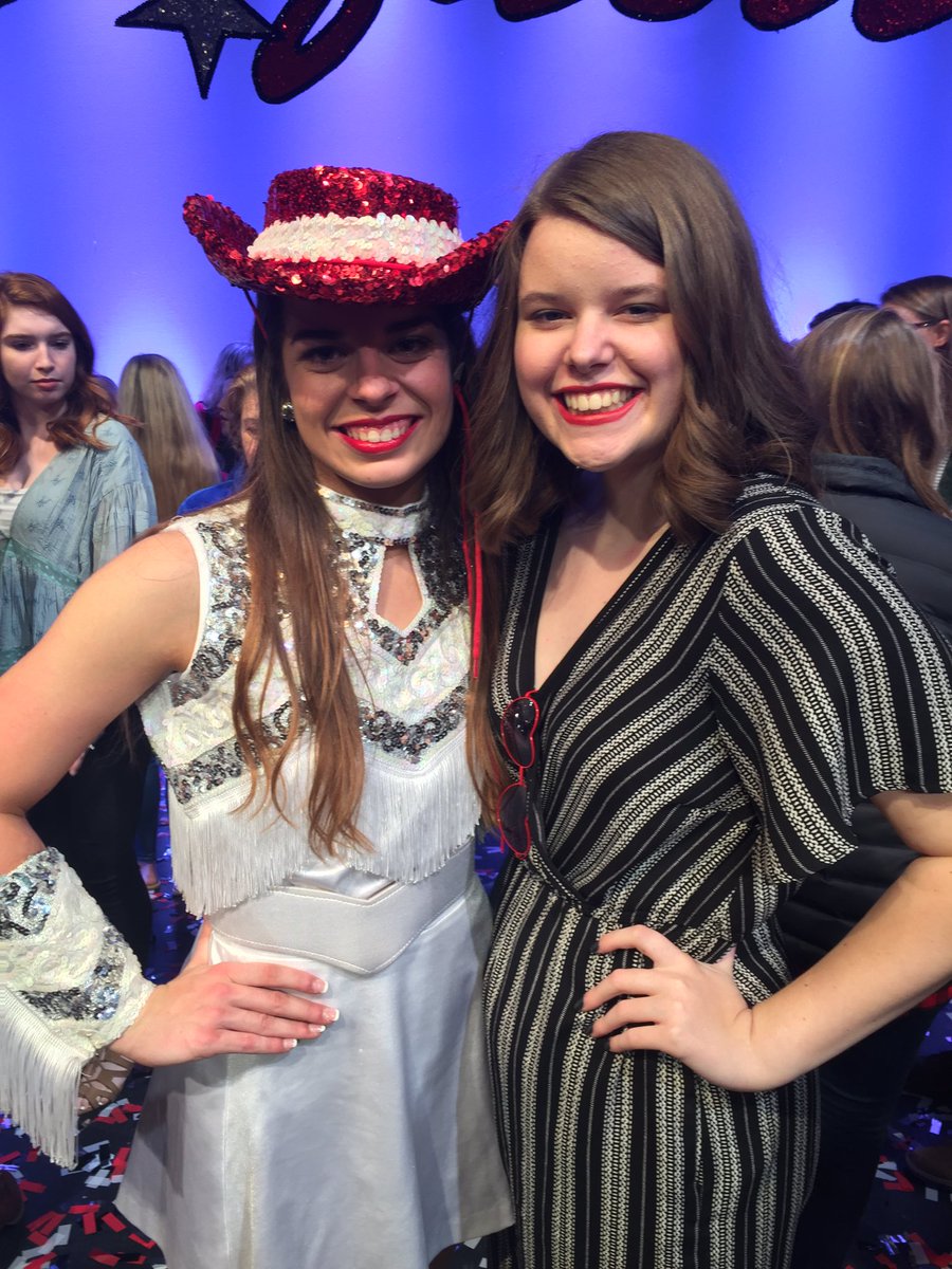 aalligwen's tweet photo. can't believe it's been so many years and I am still in awe and unbelievably proud whenever I get to see you dance! love you forever shelbs! https://t.co/d20XyvbiaR