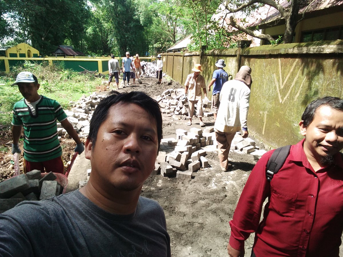 Muhamma33973359's tweet photo. #PadatKaryaTunai2018 #TPPIsulsel #tppimaros #Bantimurung#Mattoangin
@jokowi @EkoSandjojo @taufikmadjid71 @anwsanusi @NasraSulsel @andi_mappisona @andiosa1 @acchunko https://t.co/rVAbvb8npc