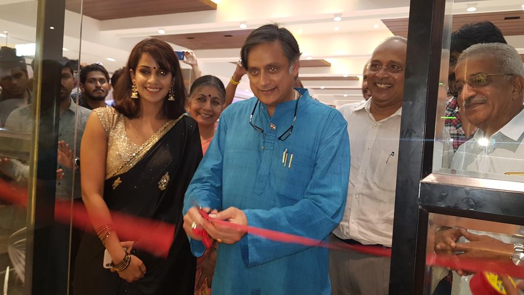 Shashi Tharoor Continuing My Efforts To Encourage A More Cosmopolitan Thiruvananthapuram Agreed To Inaugurate A New Toni Guy Outlet Also Helmed By A Woman Entrepreneur Former Miss Chennai Samyukthakarthik T Co Wkzdkw2uis