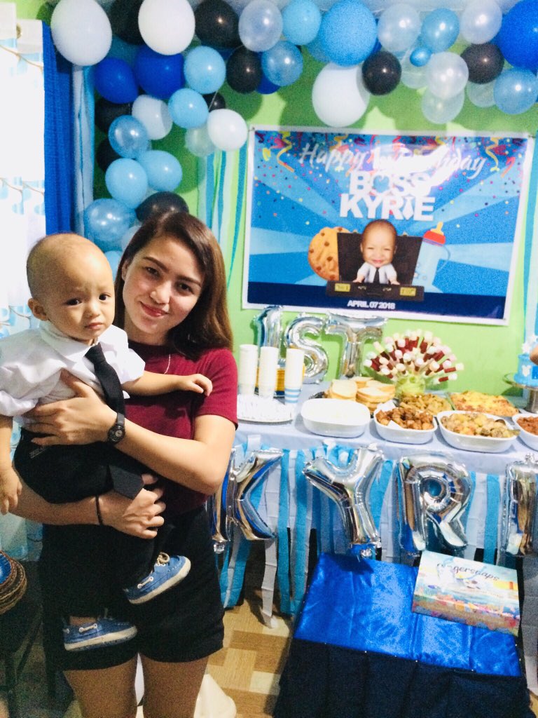 justgillianne96's tweet photo. Kyrie's 1st Birthday Celebration 🎂🎉🎈
#April72018 https://t.co/mTISooyxHL