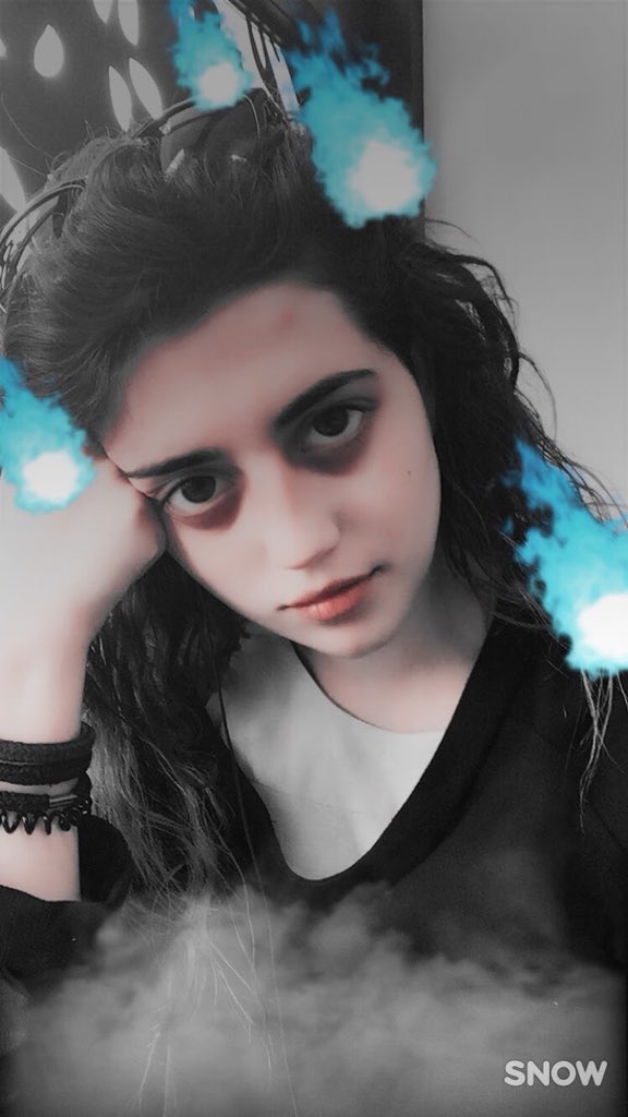 duwantspizza's tweet image. ✨ [ A little jealousy~ ] ✨

#pvselcaday #bringbackpolyvore #bringpolyvoreback