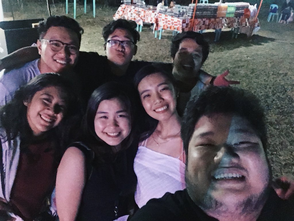 CloeVizcarra's tweet photo. #ADayWithParaluman https://t.co/OaVD4Cwnm2