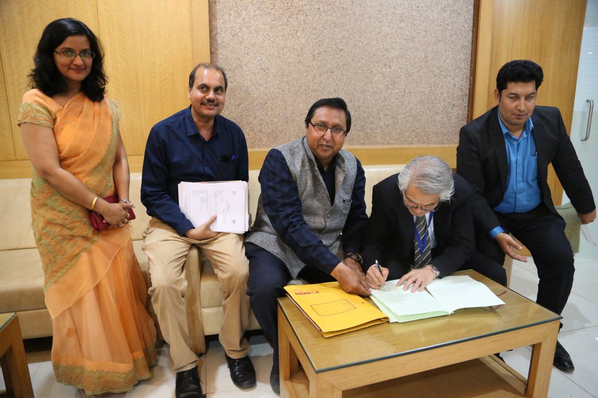 TITGROUP2's tweet photo. A memorandum of understanding has been #signed between #Solar Flame Corporation, Japan and Technocrats group of Institutions, Bhopal on 28 March 2018 for Collaborative Research, Technology transfer and real time work experience. https://t.co/ccJSsOZGQB