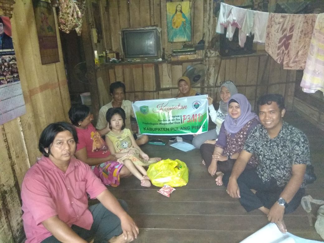 *#PadatKaryaTunai2018* Menumbuhkan kepedulian sosial, berangkat dari Tim Pendamping P3MD berkolaborasi dg Tim PKH #TPPIKalteng
#TPPIPulangPisau
*#BersamaKitaBisa*
<a href="/jokowi/">Joko Widodo</a> 
<a href="/EkoSandjojo/">Eko P. Sandjojo</a> 
<a href="/taufikmadjid71/">IG : taufik.madjid</a> 
@fachrilabalado 
<a href="/P3MDkalteng/">P3MD PROV KALTENG</a>
*@P3MDPulpis*