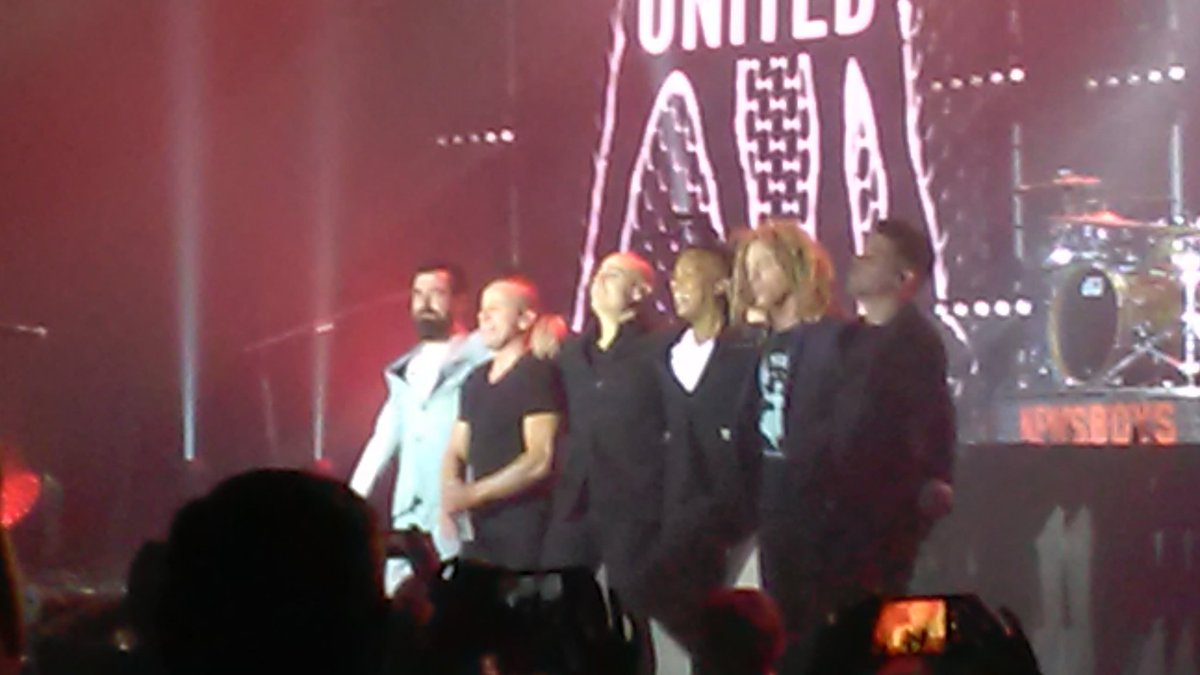 mattheisner's tweet photo. Louisville, KY #NewsboysUnited show tonight was very cool! Neat seeing Phil Joel perform w/ his son on drums for Zealand (shadowy pic is of him hugging his son at end of Zealand set).
@PeterFurler @DuncanPhillips @newsboys @Michaeltait7 https://t.co/7FS3UnNoFi
