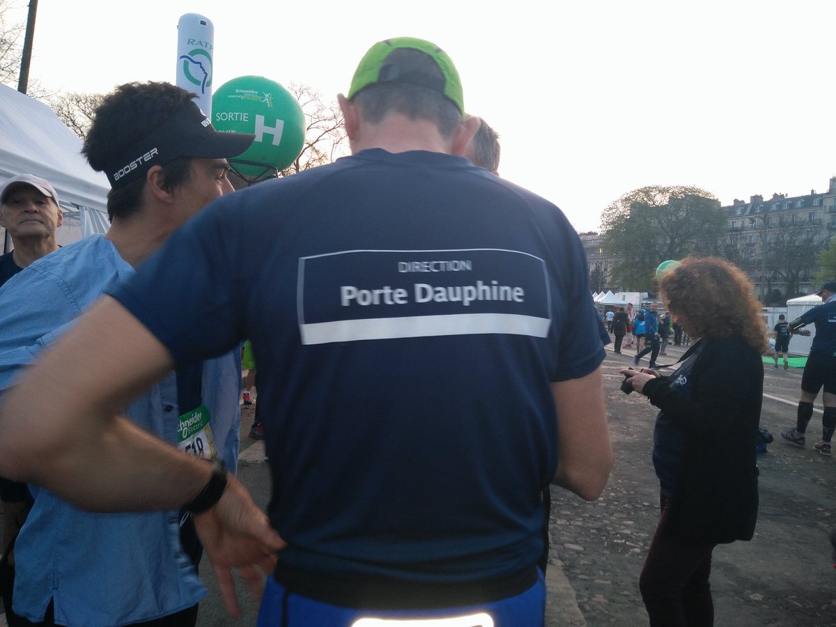 Les coureurs du @GroupeRATP se préparent à courir le @parismarathon #runningteamratp #ligne42km