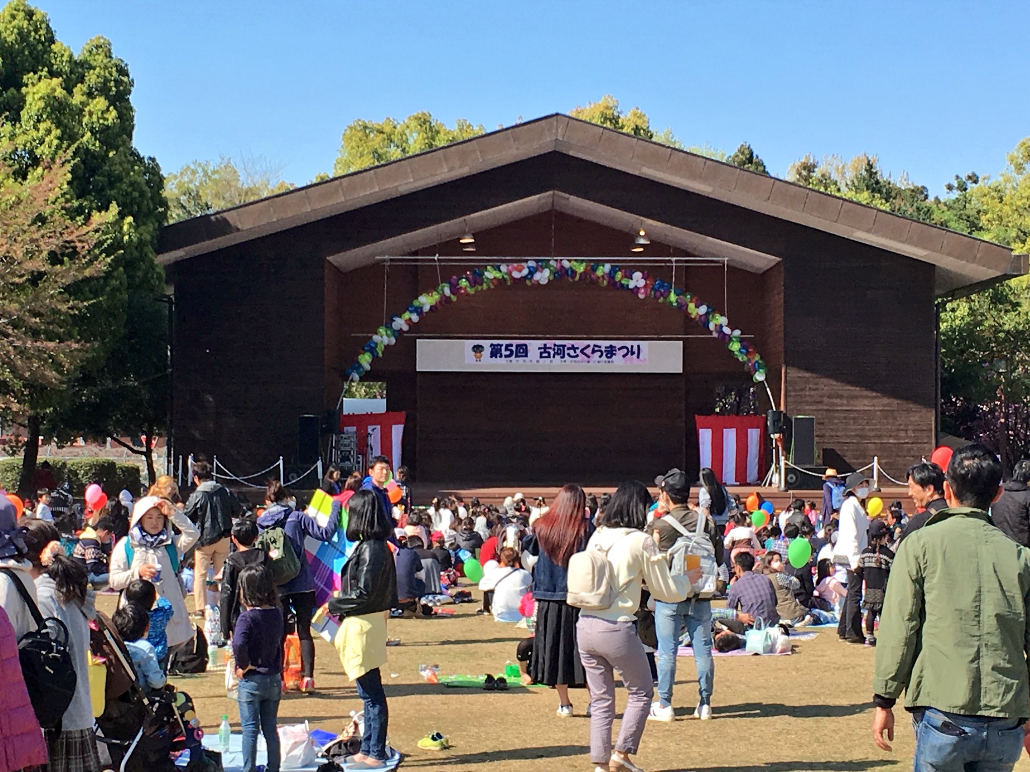 もに 4 8 古河市 ネーブルパーク 到着 すぐiqosブースを見つける 古河市 古河さくらまつり T Co Aidlqajkhn Twitter