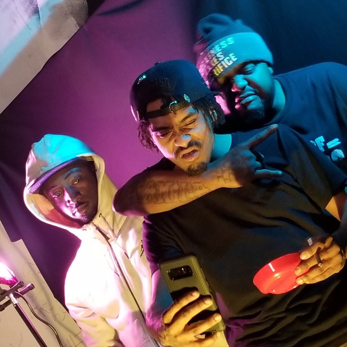 lboogie_lori's tweet photo. 🚨🚨Video comin soon🚨🚨🚨
#ENTWORKS #Lacez #Loko #Awr https://t.co/RMDMjGB6dS