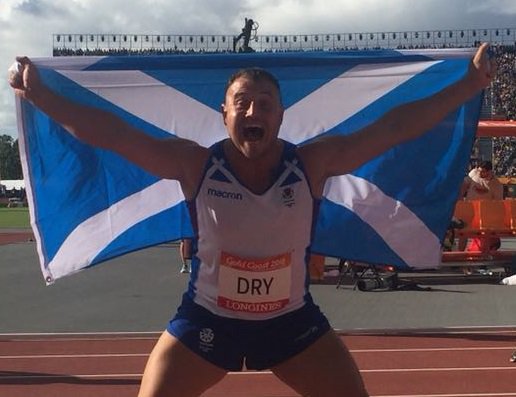 Team_Scotland's tweet photo. What a flurry of medals for #TeamScot2018 that was! 

Men's Triples 🥇at #GC2018LawnBowls 
Floor🥉for @PurvisDanny at #GC2018Gymnastics 
Men's hammer 🥉for @Markdry at #GC2018Athletics 

Here are those medal winning smiles! 😁😁😁 https://t.co/HeQQcIFHk1