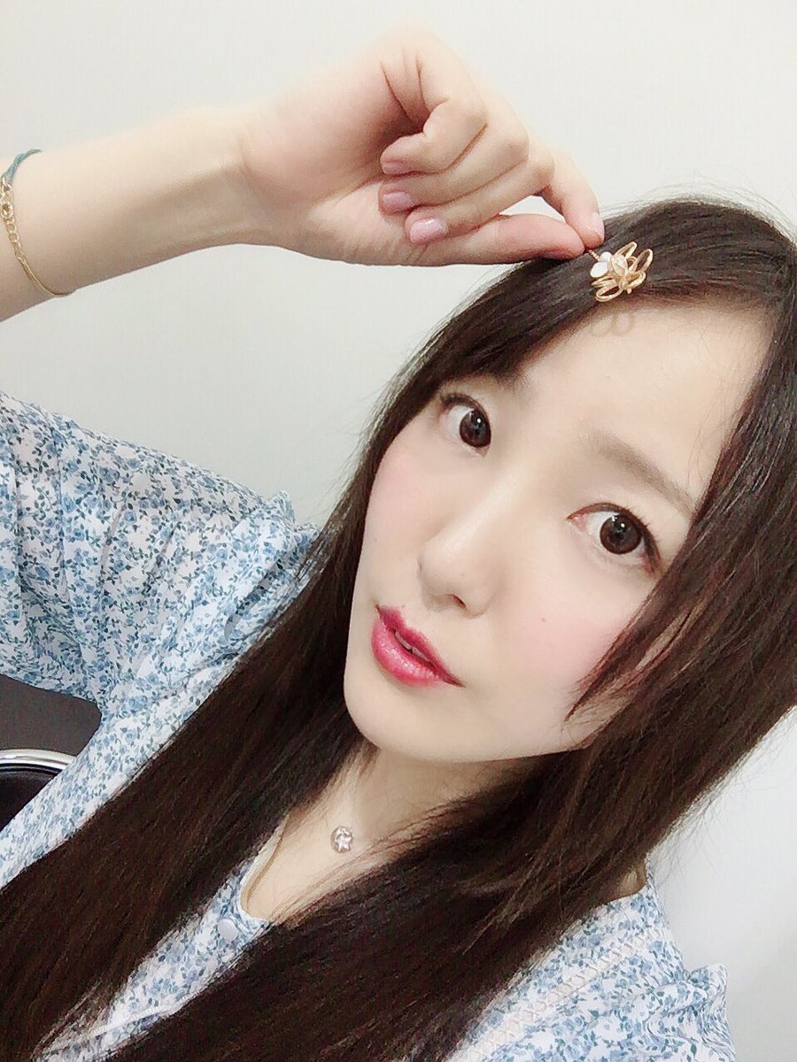 karakai_takagi's tweet photo. 遅れてしまいましたが…
がっきゅこと長久友紀さんお誕生日おめでとうございます！！
これからも忙しいとは思いますが頑張って下さい！
#長久友紀生誕祭2018 
#長久友紀生誕祭
#イヤホンズ
#いいねした人全員フォローする 
#RTした人全員フォローする https://t.co/16ZP29w4pL