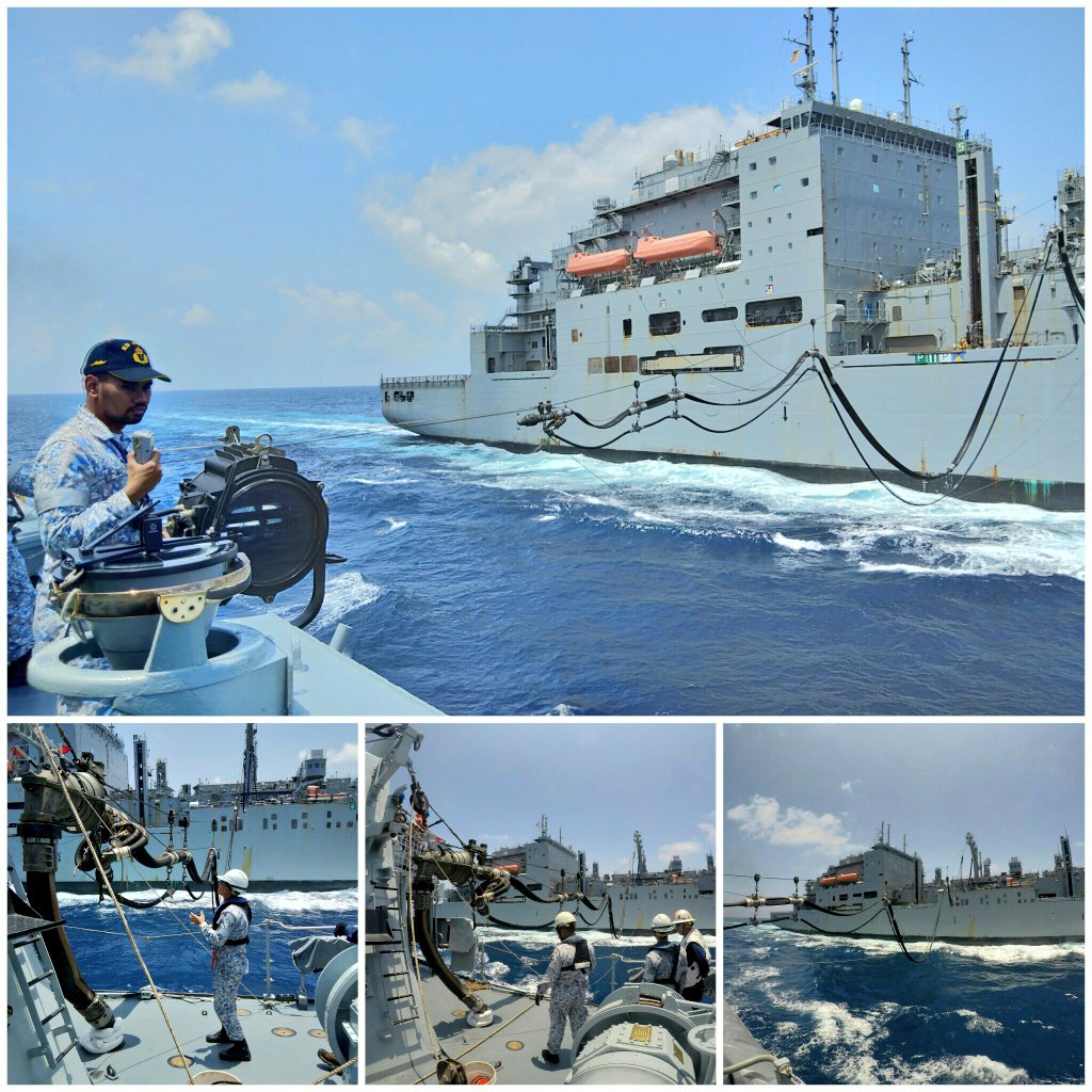KdLekiuFrigate's tweet image. Successfully conducted Replenishment at sea  somewhere in the South China Sea with USNS WASHINGTON CHAMBERS.. BZ to all Lekiu Fighters!  #RAS #DefenseDiplomacy #Interoperbility #prepforRIMPAC #readiness @tldm_rasmi @mykamarul @MPA_Barat @MohdFadzliKamal