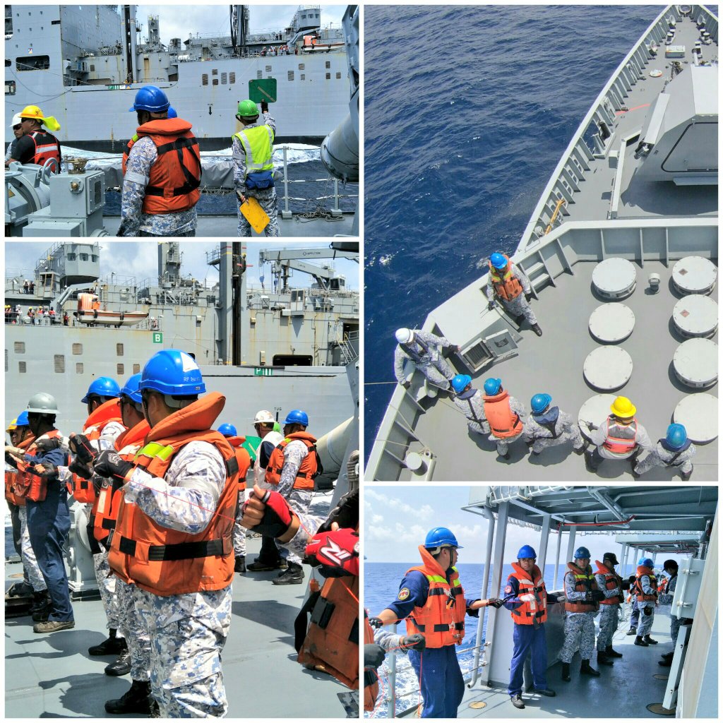 KdLekiuFrigate's tweet image. Successfully conducted Replenishment at sea  somewhere in the South China Sea with USNS WASHINGTON CHAMBERS.. BZ to all Lekiu Fighters!  #RAS #DefenseDiplomacy #Interoperbility #prepforRIMPAC #readiness @tldm_rasmi @mykamarul @MPA_Barat @MohdFadzliKamal