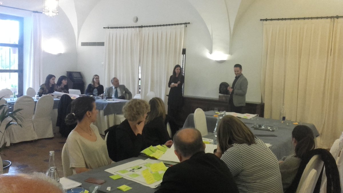 unionextremLH's tweet photo. Buen trabajo en el Consejo de Comunidades Extremeñas! #ExtremaduraEnElMundo https://t.co/OUXfJ6f7pd