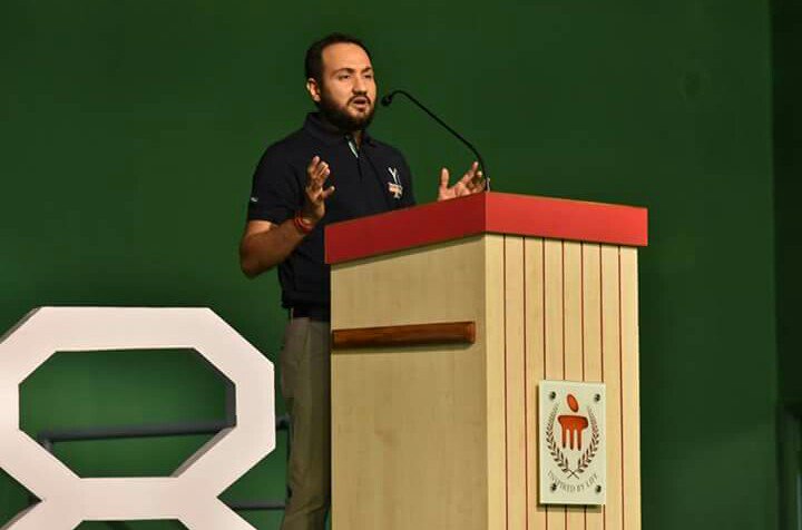 emsmit2018's tweet photo. Yi CII representatives elaborating on their agenda.

Visit our website https://t.co/LSVcIHAOxh to know more.
Now, catch us live at https://t.co/BvaHlE7JqL

#EntrepreneursMeet #EM18 #SMIT
@yiciirec https://t.co/j4lZZcWGMs