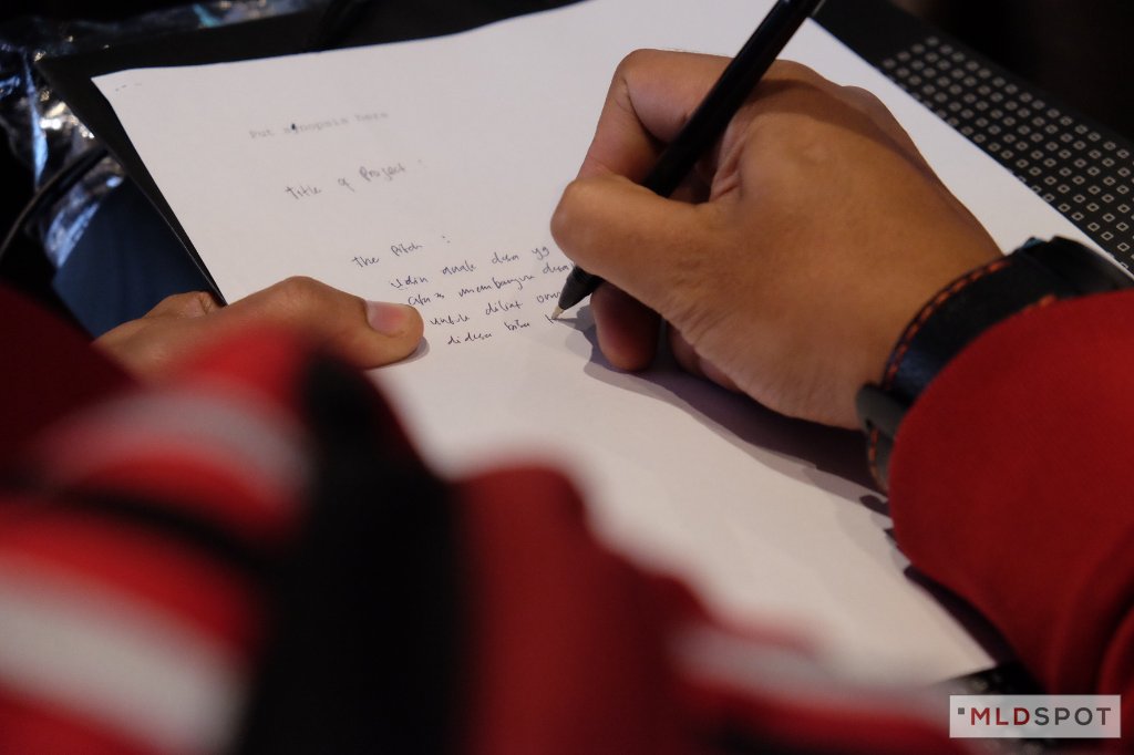 Peserta MLDSPOT INSTACLASS MOVIE TALK mendapat challenge dari speakers untuk membuat script writing &amp; ditecting sederhana.
Penjelasan teknis disampaikan oleh <a href="/ipankdewe/">M. Irfan Ramli</a> 

#MLDSPOT #INSPIRINGLIFESTYLE