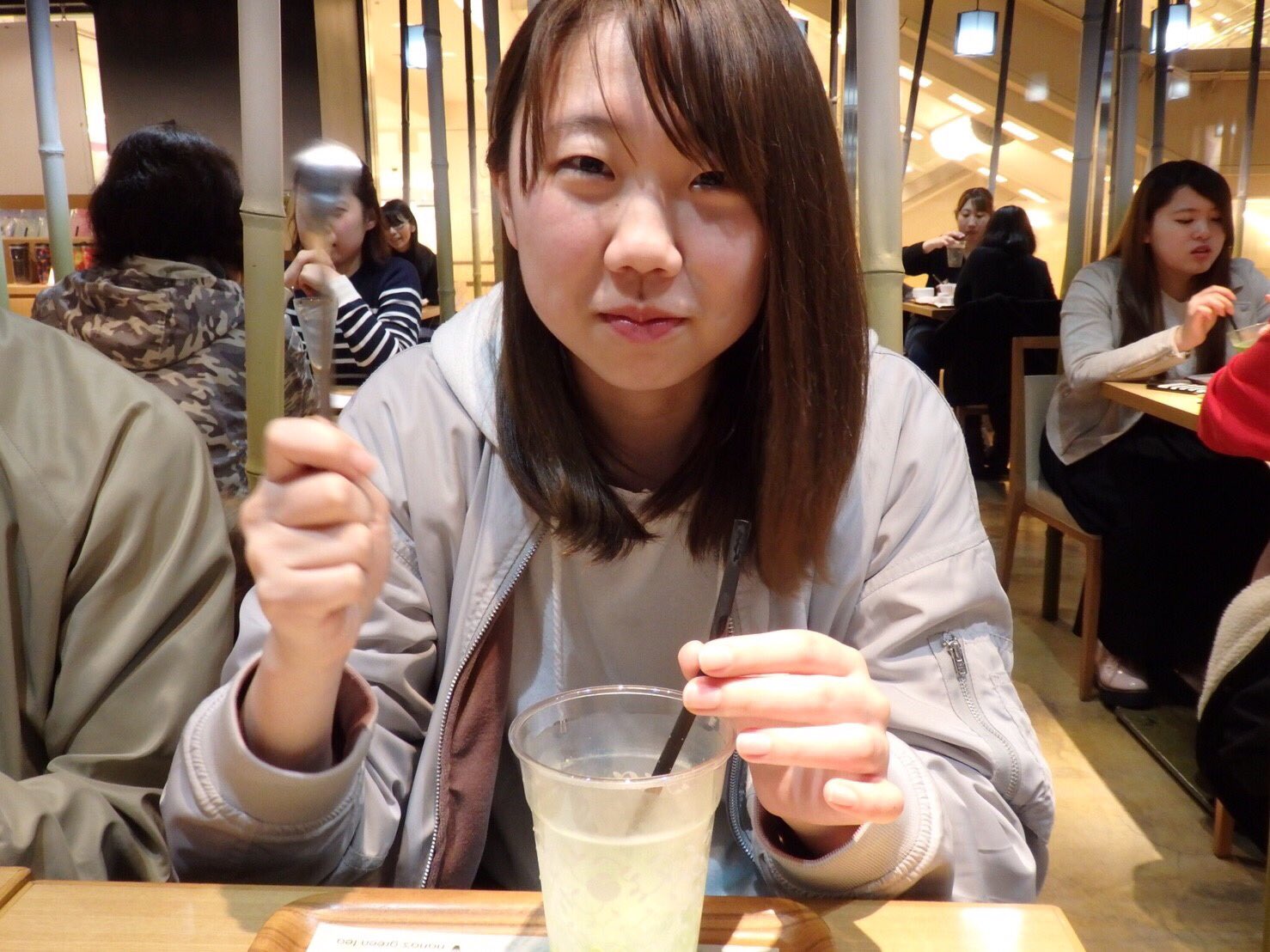 日本大学工学部桜家一門yosakori隊 Auf Twitter こんばんは 続きまして桜家女子の紹介です 2回生メンバー オズワルド 桜家細目一家の末っ子 Exileとジャングルポケットが好き なこの子 変わった組み合わせです ね ちなみに私は千鳥派です イカ２貫