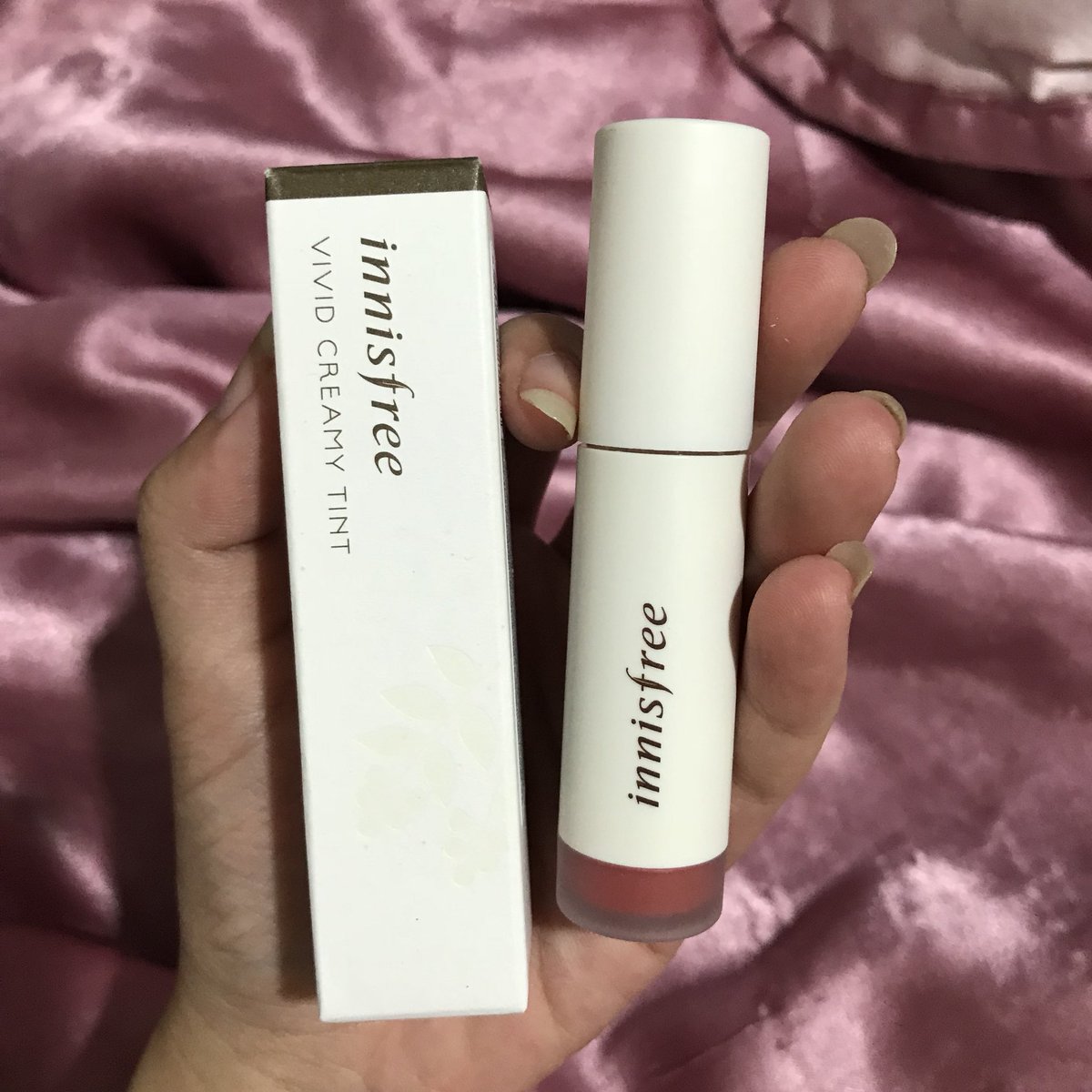 adearabitty's tweet image. #แจกฟรี #แจกของ #แจก

Innisfree vivid creamy tint เบอร์ 7
สวยมาก สีแนว MLBB มากอ่ะ
ของใหม่จากช้อป ยังไม่ได้ปาดเลย

กติกา รีทวิต สุ่มแจกเฉพาะคนที่ฟอลน้า
ประกาศ 17 เมษา 61
