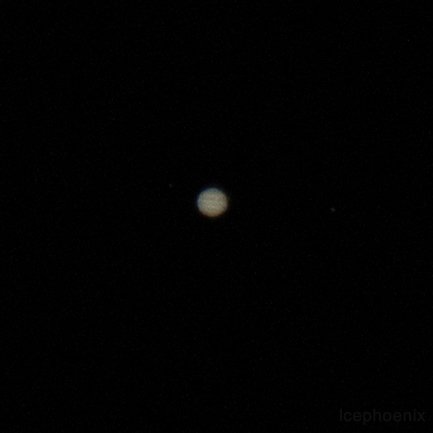 lcephoenix's tweet photo. Getting up at 5am was so worth it. I'm beyond happy! 😊💕
1st: #Moon, #Mars, and #Saturn (and even #Messier22 visible as a "smudge")
2nd: Saturn
3rd: #Jupiter with its moons Ganymede, Io, and Europa (in that order)
#astrophotography #ThePhotoHour #StormHour https://t.co/UmXmngrG3k