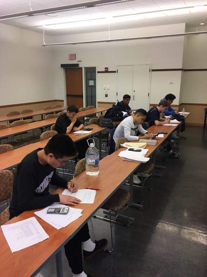 StJohnBoscoHS's tweet photo. Our #BoscoChemistryTeam   prepping for the Washington University Chemistry Tournament (WUCT) on Saturday.

Go #BoscoChemistryTeam! 📚⚗️💪👏👏👏 #SmartBraves #WUCT

@aj_castillo55 

📷: Cathy Roohan https://t.co/qOtPVDbpRT