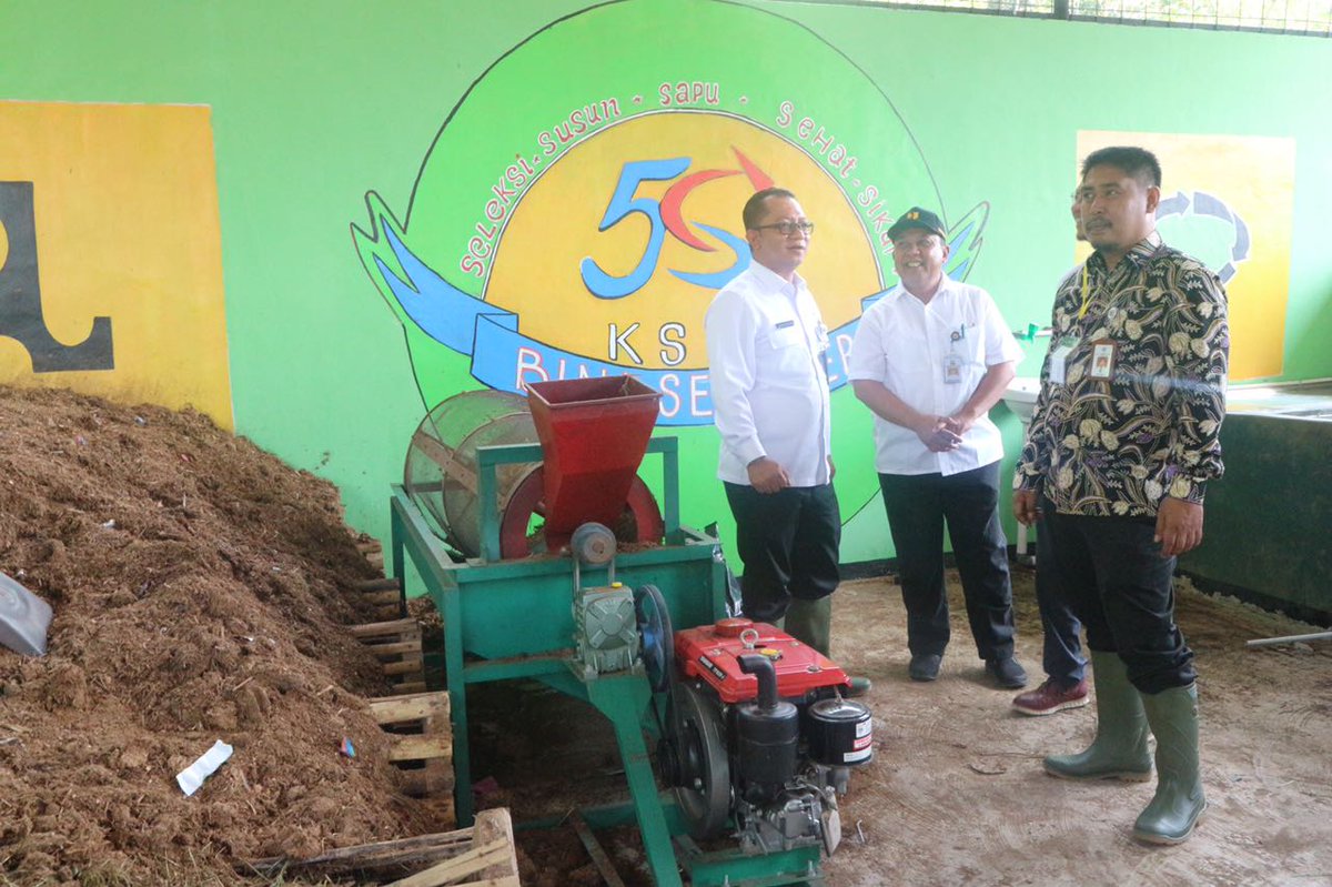 efendi1948's tweet photo. #PadatKaryaTunai2018 
#TppiRiau 
#TppiBengkalis 
@jokowi 
@EkoSandjojo 
@taufikmadjid71 
@DodiShawana 
@adi_turyanto 
@SazaliSofyan https://t.co/MgwgZwSPJI