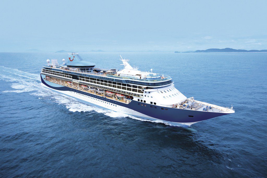 MercedGMarket's tweet image. Today we want to say welcome to 8.897 passengers and the crew of #MarellaCelebration @TUIUK, #NorwegianSpirit @CruiseNorwegian, #Koningsdam @HALcruises  and #Rhapsody . We are waiting for you in #MercedGastroMarket to let you know the best gastronomy in Málaga