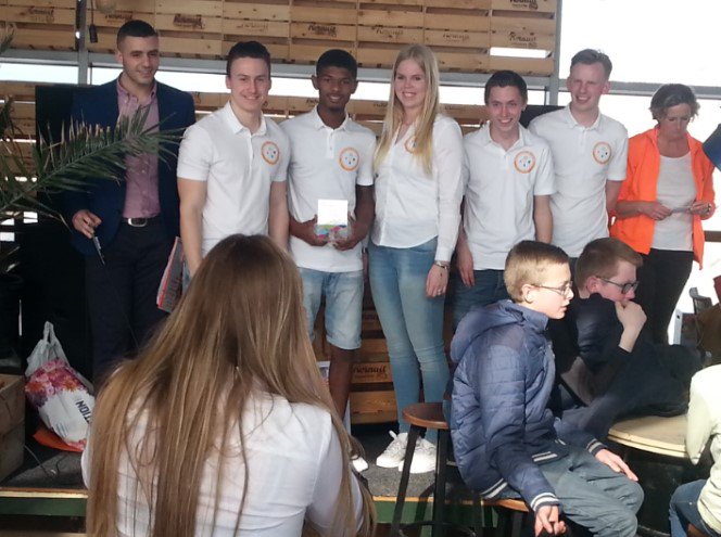 Dommershuijsen's tweet photo. @Breakfastatschl zaterdag op @OnzePier in de spotlights na mooie 2e plaats op de #marktdag @Jong_Ondernemen. Als over 2 weken de toetsen bij #TechnischeBedrijfskunde op @dehaagse voorbij zijn, start hun #ontbijtservice voor #studenten in de TU wijk in #Delft vanaf de #bakfiets! https://t.co/lc8sCsIh93