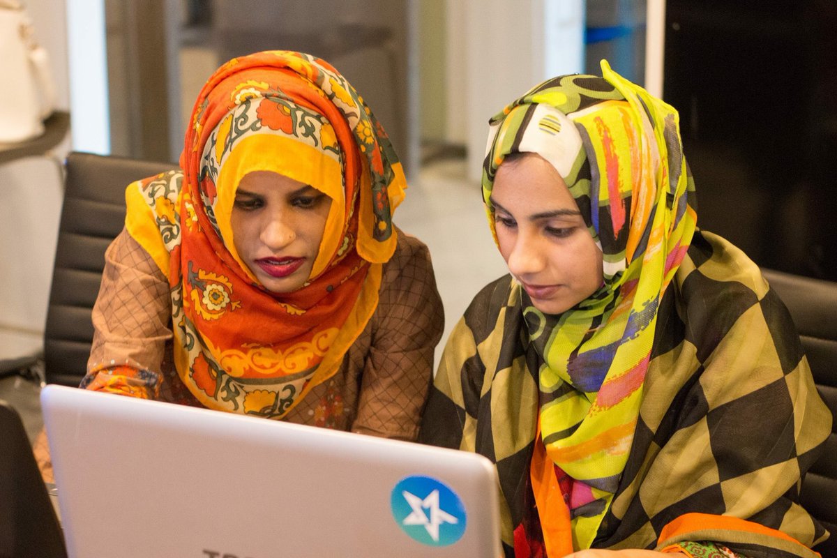 skillsfirstorg's tweet photo. We are offering a 20% flat discount for females for our upcoming bootcamp so hit us up and help women rule the world!

Register here: https://t.co/AoupZhjNvQ https://t.co/wNIBloEaL2