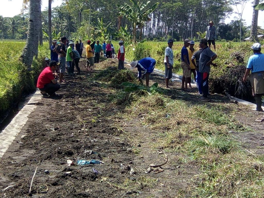 atik_sajah's tweet photo. #PadatKaryaTunai2018 smoga bermanfaat
#TPPIBengkulu 
@jokowi 
@EkoSandjojo 
@taufikmadjid71 
@fachrilabalado 
@tppi_p3mdbkl
@dpmd_bengkulu https://t.co/wr0aBjyy5w