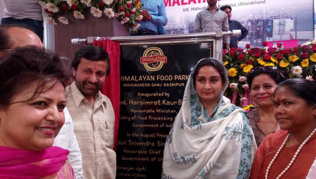 MOFPI_GOI's tweet photo. Hon’ble Union Minister, FPI, Smt. @HarsimratBadal_ inaugurated the 2nd #MegaFoodPark in #Uttarakhand, M/s Himalayan Mega Food Park, at Udham Singh Nagar district, in the presence of Hon’ble MoS, FPI, @SadhviNiranjan and other dignitaries. #TransformingFoodProcessing https://t.co/F5cKhOR9i3