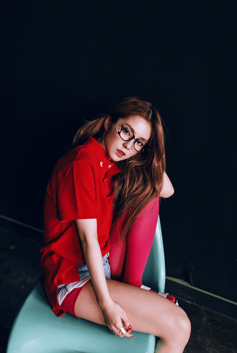 picsofirene's tweet photo. dumb dumb era ❣️ https://t.co/f6NPt7oVL3