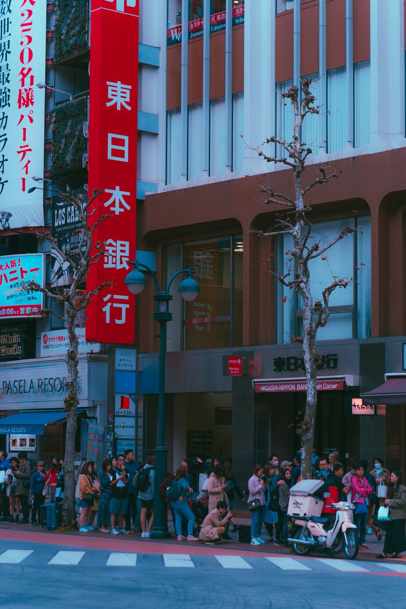 nardvz_'s tweet photo. is there such thing as soul/spirit cities? pretty sure tokyo is mine. 
#tokyo #japan 
https://t.co/Tx4i7jU9j7 https://t.co/rD4l7pkRAG