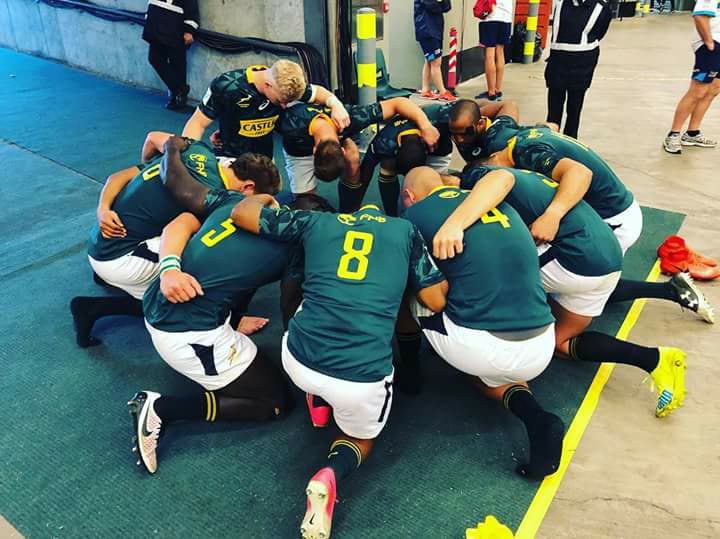 BlitzBokke's tweet photo. Ref calls #NaartjieTime and it's the #BlitzBokke defending with their LIVES and scoring TRIES!

They lead 19 - 5 over a shocked #Fiji 

@OfficialHK7 https://t.co/aEJ9zFoXnl