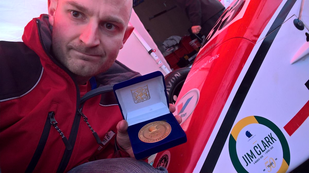 redblack_lines's tweet photo. Hugely honoured to be racing for the memory of #JimClark today. #JimClark50 https://t.co/gx1WwSP4bL
