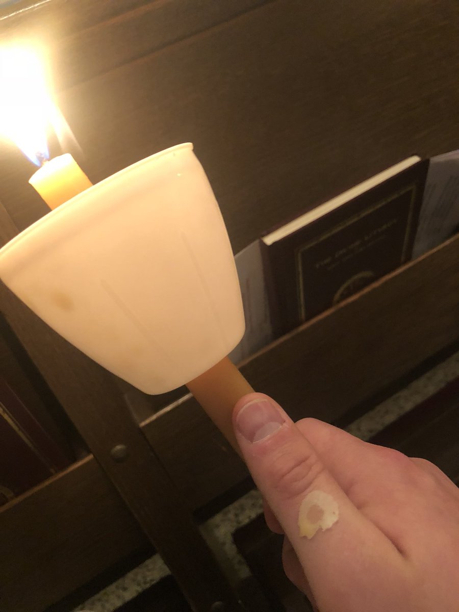 petervog_'s tweet photo. The worst pain in the world, when the lambada drips on your hand #greekkidproblems https://t.co/3QFElk9CLk