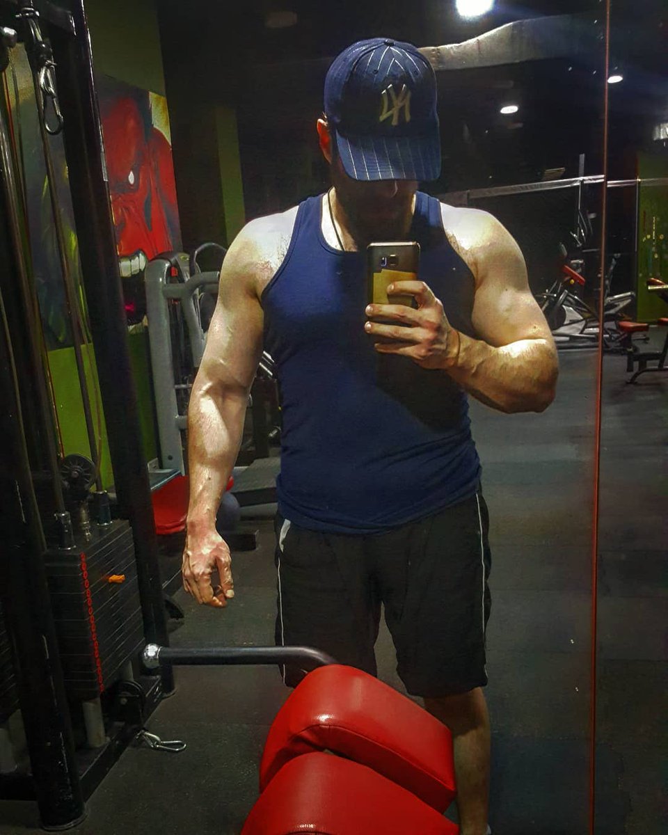 SaifSKhawaj's tweet photo. #Lions_Mindset #personal_trainer #fitness #FitLifestyle #power_lifting #Bodybuildng #naty https://t.co/zWUxh65MSt