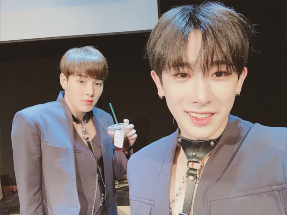 OfficialMONSTAX's tweet photo. [#원호] 🌧💦☔️🌈 https://t.co/yhv2Qp46Rx