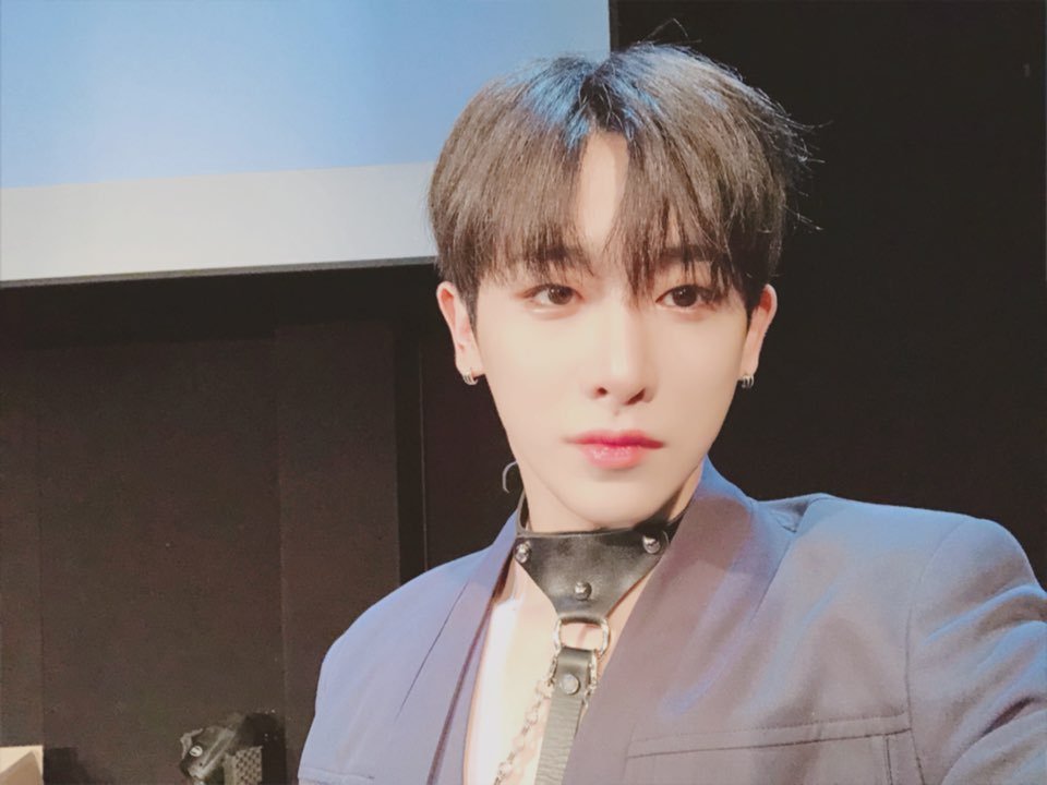 OfficialMONSTAX's tweet photo. [#원호] 🌧💦☔️🌈 https://t.co/yhv2Qp46Rx